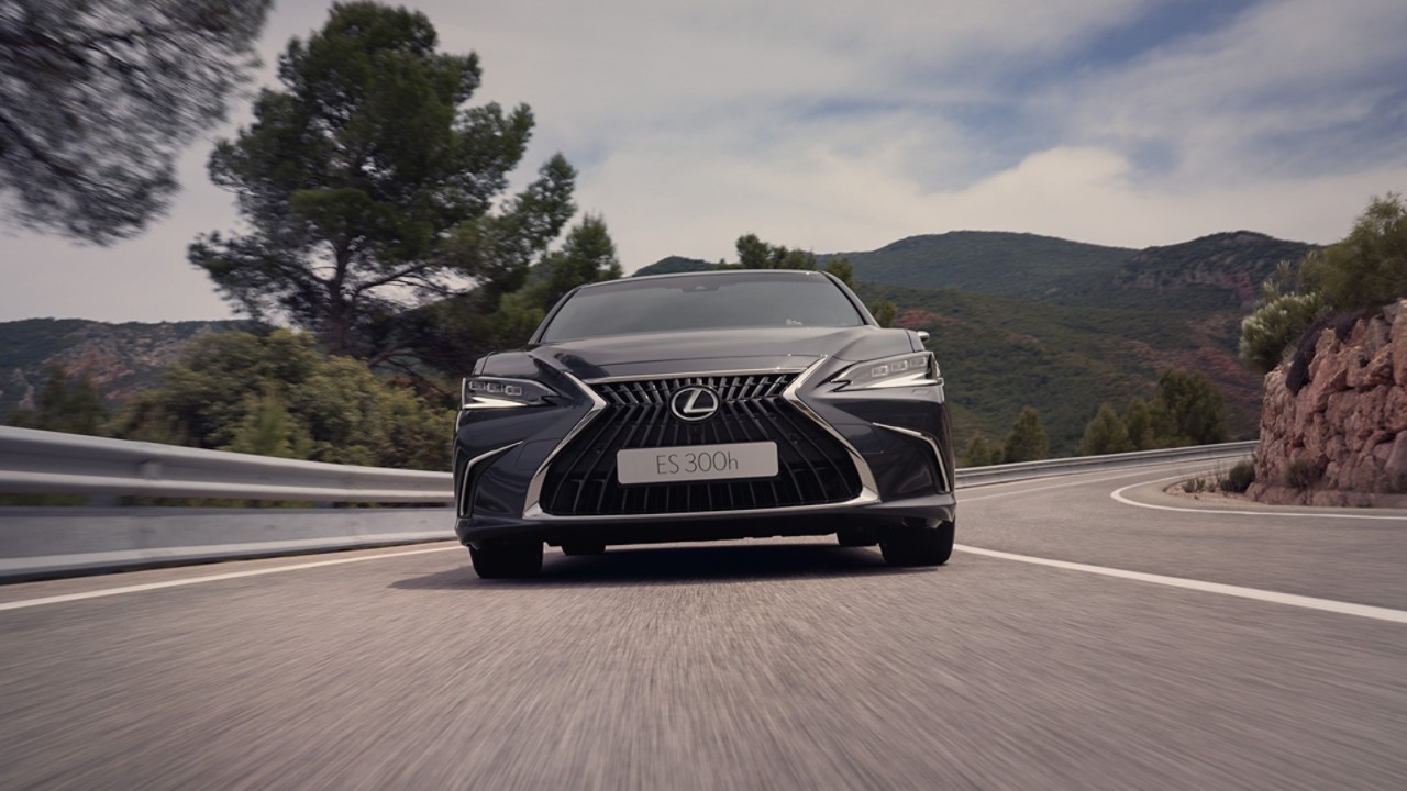 Front view of a Lexus ES exiting a corner in the road