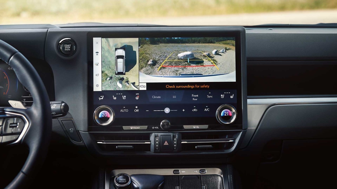 Lexus Premium Navigation display 