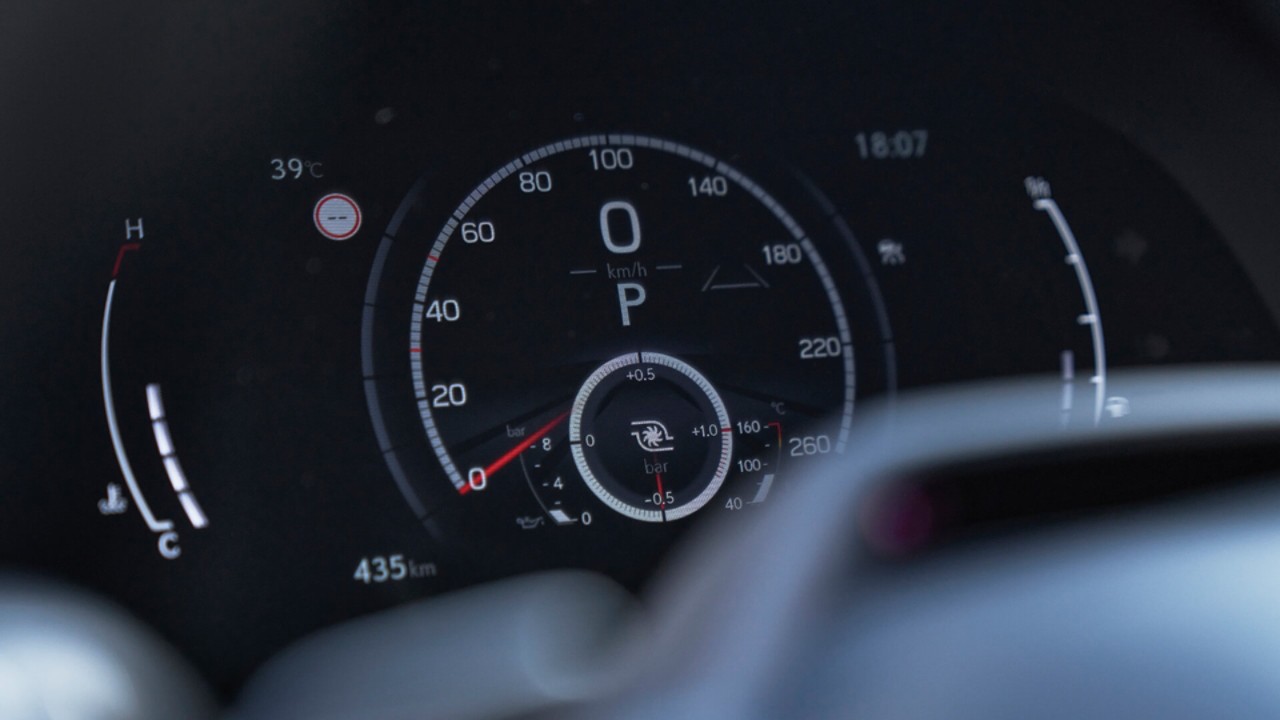 Lexus RX's multi-information display